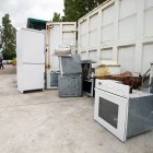 Grandes electrodomésticos, depositados en el punto limpio Norte.