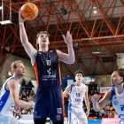 Imagen de Arnau Parado durante el partido contra Alicante.