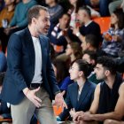 El entrenador catalán del Tizona durante el partido ante Alicante.