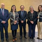 A la derecha, Mónica Pérez Villegas.