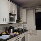 Imagen de la cocina afectada por el incendio.
