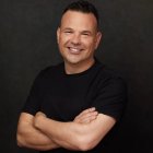 José Elías, de arruinarse dos veces a facturar miles de millones, trae a Burgos su receta de éxito.