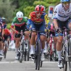 Lorena Wiebes entra en la meta de Poza de la Sal.