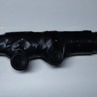 La Guardia Civil de Burgos interviene a un menor un arma eléctrica artesanal prohibida y una navaja. En la foto, el arma eléctrica ocupada.