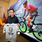Iñigo Cuesta, durante la presentación de la Vuelta que lleva su nombre.
