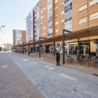 Terrazas de hostelería en la calle Roma, del barrio de Gamonal.