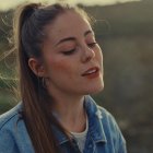 Sandra Ruiz en un Instante del videoclip 'La Culpa'.