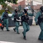 Intervención de la Guardia Civil para desmantelar un grupo que robó el 36 supermercados.