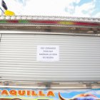 Imágenes de una feria cerrada en forma de protesta para no volver a la calle Laredo el próximo año.