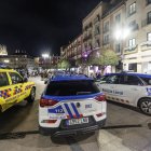 Protección Civil y Policía Local en la Plaza Mayor de Burgos.