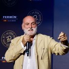 El presidente de la Junta de Castilla y León, Alfonso Fernández Mañueco, clausura el acto de Embutidos Fermín ‘20 años exportando a EEUU’. En la imagen el chef José Ramón Andrés.