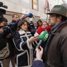 Enrique García de Viedma, abogado de las exmonjas de Belorado, a las puertas del Juzgado de Briviesca.