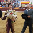Cob cortó las dos orejas del eral de Guadalest con el que se presentó en la plaza de Roa.