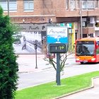Un termómetro marca 17ºC en el centro de Burgos este domingo, en el que se espera una temperatura máxima de 26ºC.