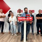 Alcaldes y concejales socialistas de Palencia exigen la dimisión de Mañueco y Quiñones por la "pésima gestión" de los incendios en la Montaña Palentina. En primer término el alcalde de Cervera de Pisuerga, Jorge Ibáñez.