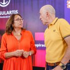 Raquel Contreras, diputada de Cultura, y Carlos Sáez, director de la Academia Provincial de Dibujo.