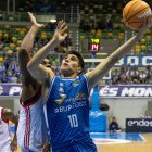 Imagen del partido entre el San Pablo Burgos y el Flamengo.