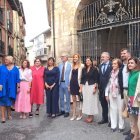 Peña junto a miembros del PSOE, en Miranda.