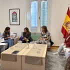 La ministra de Juventud e Infancia, Sira Rego, en un encuentro con la Asociación Estatal de Acogimiento Familiar (Aseaf).