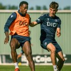 El centrocampista francés durante la preparación del partido ante el Málaga.