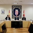 El presidente de las Cortes preside la reunión de la Mesa de las Cortes para abordar el anteproyecto de presupuesto para 2026 de la cámara autonómica y las instituciones propias.