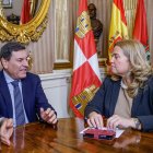 Carlos Fernández Carriedo y Cristina Ayala abordan el futuro del Parque Tecnológico.