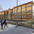 Fachada del Colegio Público de Infantil y Primaria Fernando de Rojas, uno de los más grandes de la capital burgalesa.