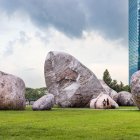 ‘Iwagumi Air Scape’, en una presentación en Singapur, son esculturas inflables en forma de roca.