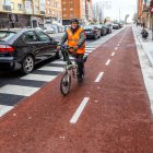 Un momento de la inauguración del carril bici de la avenida Constitución en Burgos.