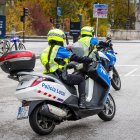 Dos agentes de la unidad de motoristas de la Policía Local en una imagen del pasado noviembre.