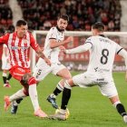 Atienza y Grego Sierra, durante el partido contra el Almería.