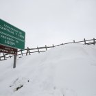 Archivo - Nieve en la provincia de León este domingo 3 de marzo en el que varias carreteras han estado cortadas.