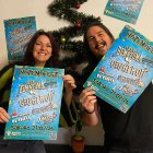 Rosa Contreras y Gonzalo Navazo, de la promotora Steel Souls, muestran con orgullo el cartel del tercer acto de su queridísimo Notemofest.