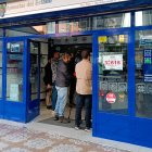 La administración de lotería nº11 Don Pepe ya ha colocado el cartel con el tercer premio.
