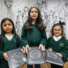 Angelina Espín, Sofía Barrasa y Lucía Mediavilla son las tres niñas que han roto la tradición del coro infantil masculino en la Catedral de Burgos.