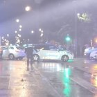 Colisión de dos turismos en el cruce del bulevar con la calle Madrid.