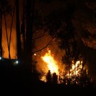 Archivo - Vista del fuego en el Miradoiro do Alto da Picota, a 22 de agosto de 2025, en Os Peares, Ourense, Galicia (España). 