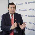 Entrevista de Europa Press en la sede del Partido Popular de Salamanca al presidente de la Junta de Castilla y León Alfonso Fernández Mañueco.