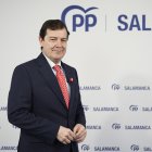 Entrevista de Europa Press en la sede del Partido Popular de Salamanca al presidente de la Junta de Castilla y León Alfonso Fernández Mañueco.