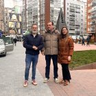 Samuel Vázquez junto a Marta Alegría y Javier Martínez candidatos de Vox por la provincia de Burgos .
POLITICA ESPAÑA EUROPA CASTILLA Y LEÓN
VOX