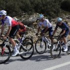El neozelandés aguantó en cabeza hasta los kilómetros finales de la etapa.