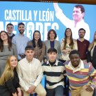La cabeza de lista del PP a las Cortes de Castilla y León por Burgos, Marta Arroyo, mantiene un encuentro con Nuevas Generaciones para dar a conocer las principales medidas en materia de juventud incluidas en el programa electoral del PPCyL de cara a las elecciones del próximo 15 de marzo.
