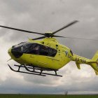 Archivo - Imagen de archivo de un helicóptero sanitario.