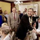 La vicepresidenta y consejera de Familia e Igualdad de Oportunidades de la Junta de Castilla y León, Isabel Blanco, y el presidente del Partido Popular de Salamanca, Carlos García Carbayo, participan en un encuentro con personas mayores de la ciudad.