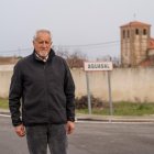 Chema Rodríguez vecino de Aguasal (Valladolid), lleva más de 20 años desempeñando las labores de presidente de mesa en las elecciones.