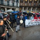 Concentración contra el cierre de la Escuela Municipal de Música.