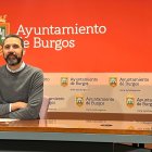 Daniel Garabito, concejal socialista, en rueda de prensa en el Ayuntamiento de Burgos.