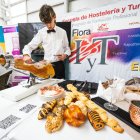 El stand de la Escuela de Hostelería La Flora fue uno de los más visitados.