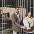 Ángel Ibáñez y Andrea Ballesteros, en el antiguo centro de especialidades.