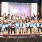 Los participantes posan antes de arrancar con las pruebas en la Universidad IsabelI.